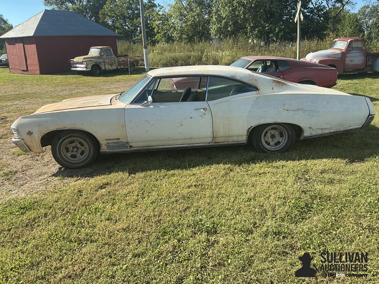 1967-chevrolet-impala-ss-collector-car-image-8