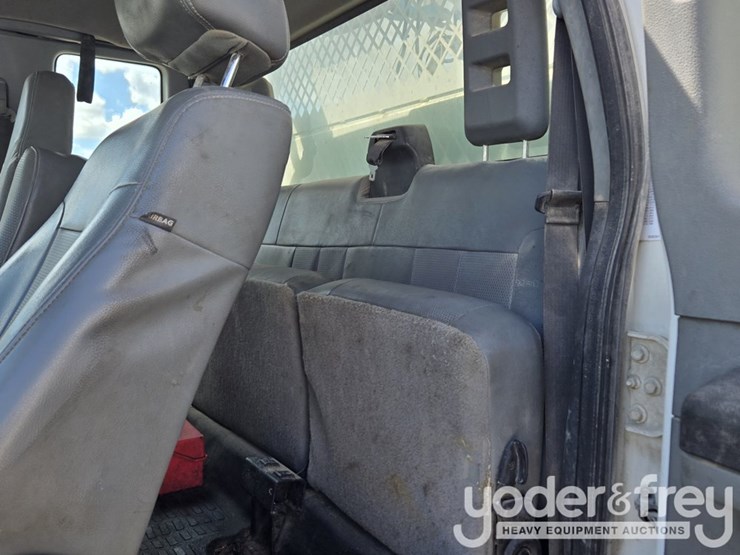 2013-ford-f750-image-126