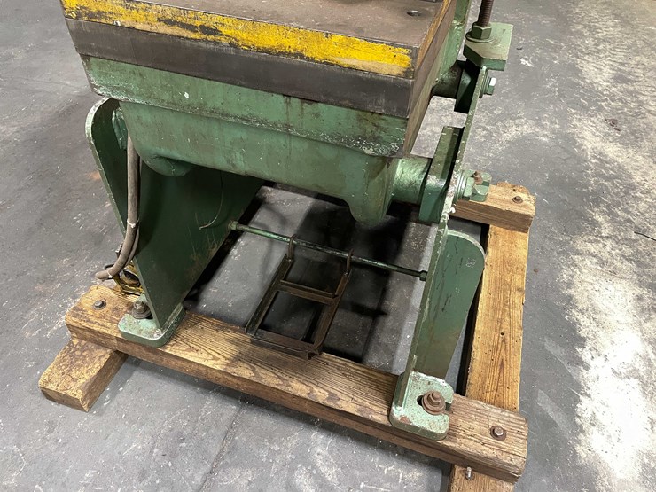 #6882-•-rousselle-punch-press-(kaukauna,-wi)-image-18