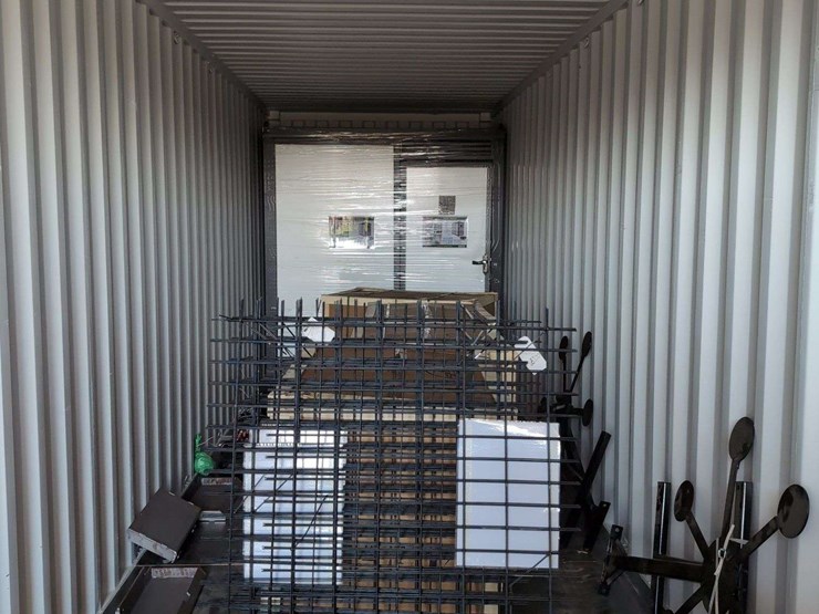 40-ft-shipping-container---xhcu566837-image-9
