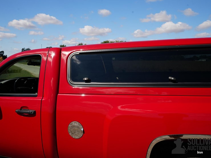 2011-chevrolet-silverado-image-18