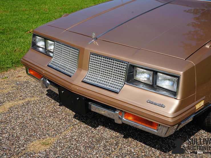 run-#67---1985-oldsmobile-cutlass-salon-image-9