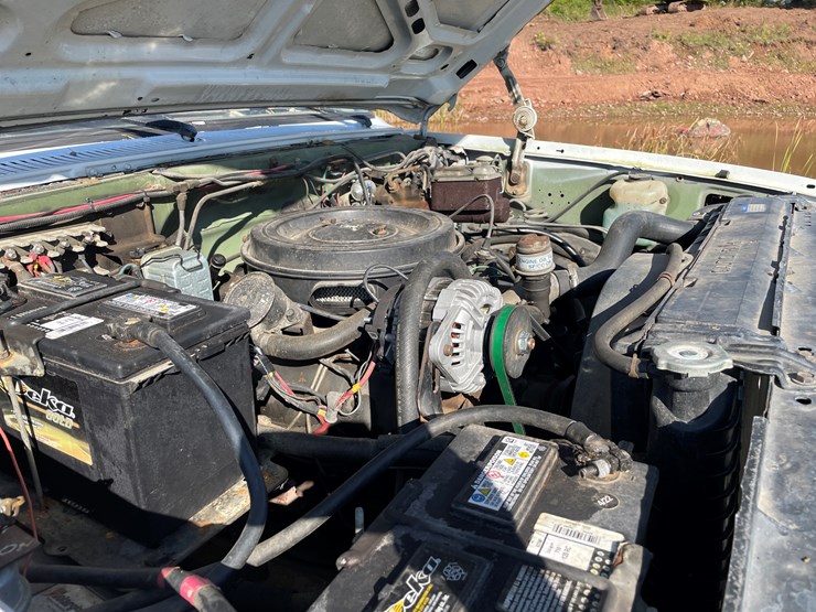 #516-•-1984-chevy-d350-4x4-pickup-(title-in-delay)-(wakefield,-mi)-image-66