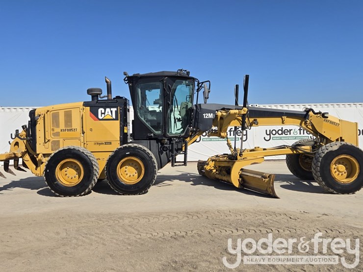2016-caterpillar-12m3-image-6