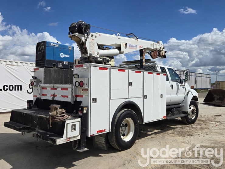 2013-ford-f750-image-9