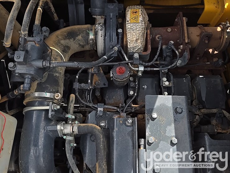 2023-komatsu-pc490-lc-11-image-81