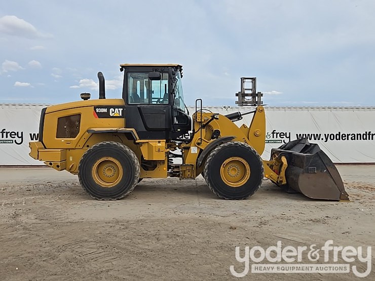 2020-caterpillar-930-image-57