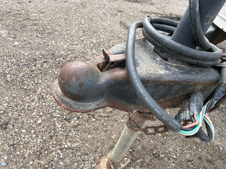 #612-•-haulmark-tandem-axle-enclosed-snowmobile-trailer-(no-title)-(fort-atkinson,-wi)-image-10