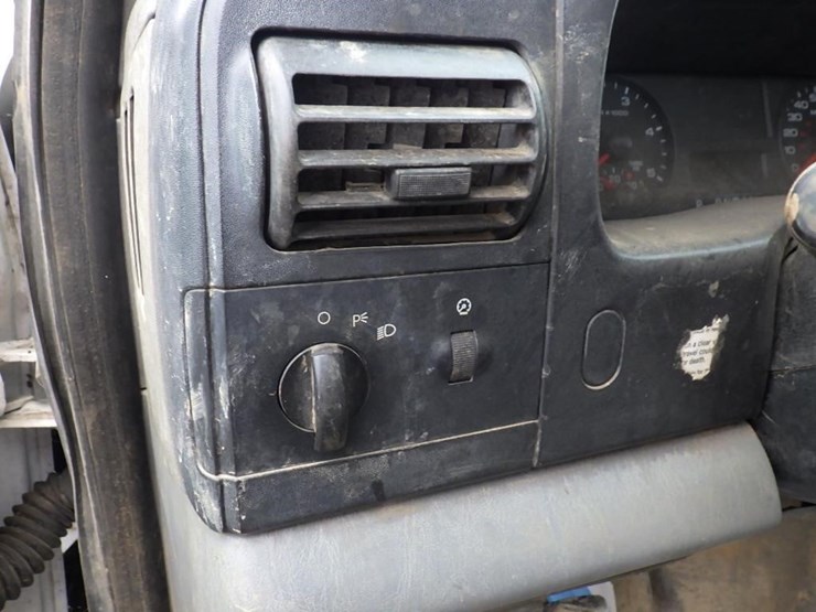 2006-ford-f350-image-25