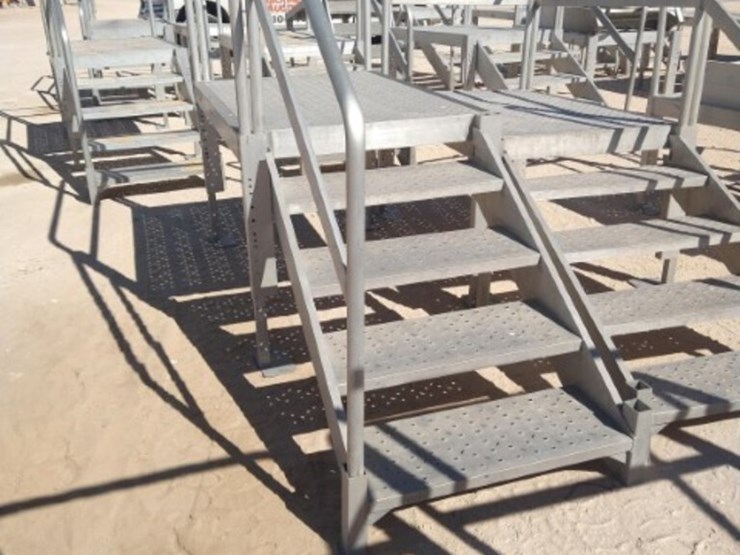 Aluminum Trailer House Porch/steps Location Odessa, TX Lot 384