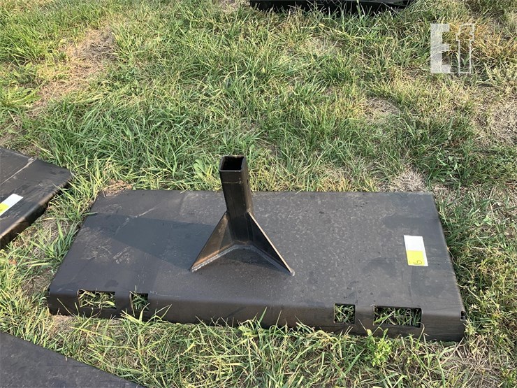 PEAK SKIDSTEER RECEIVER HITCH ATTACHMENT Lot , Hoffman's