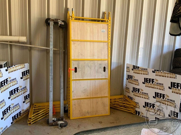 WARNER Lot 602, THE ESTATE OF LARRY SPOTTS UNRESERVED AUCTION, 10/15