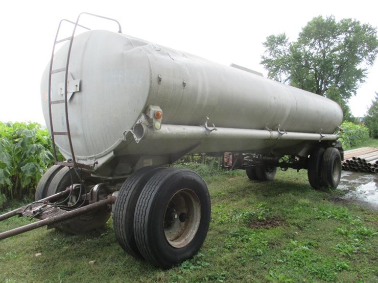 20 • 5000gal Tanker Eau Claire, WI Lot 20, 2022 October Mondovi