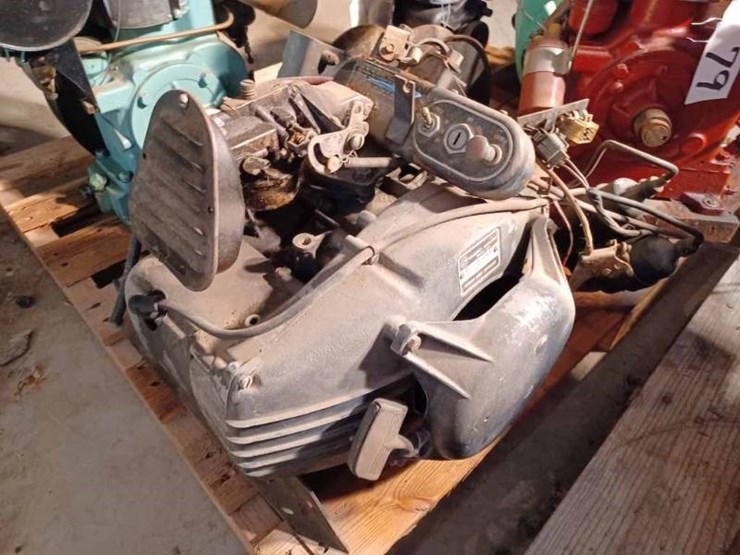 OMC 215 Gas Engine Lot 80, Waverly Minnesota BarnFinds Auction 2 The Doug Ault Vintage