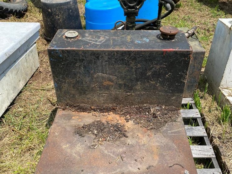 100 • 2 Fuel tanks Lot 100, Estate Farm Equipment Auction, 9/19