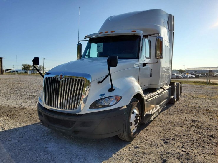 Indiana Truck Auction HD Truck Auction Ring 3, 10/4/2023, Indiana Auto