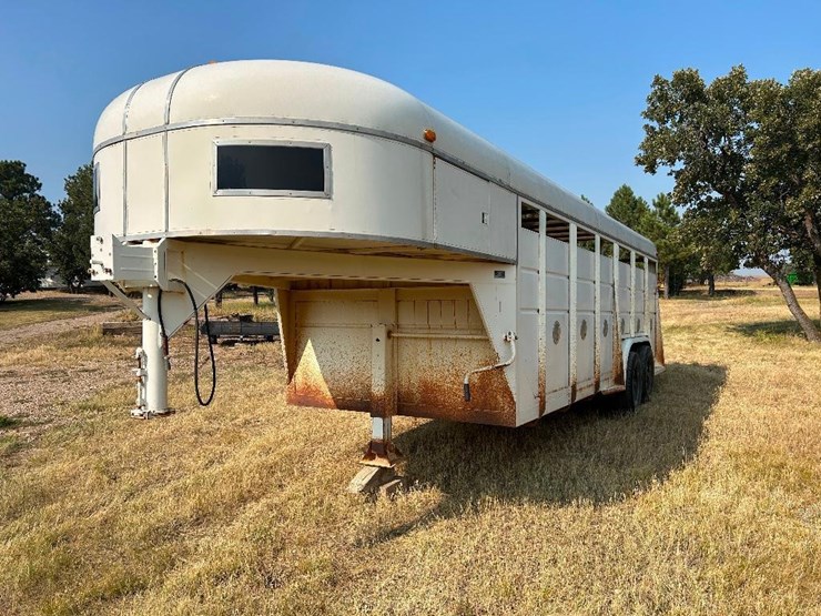 1974 Phillips Stock Trailer Lot 89, Bronemann Estate Equipment