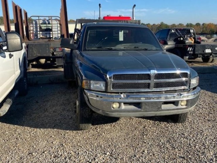 2003 FORD F150 Lot , THE 2 DAY FALL LOUISVILLE AUCTION KY