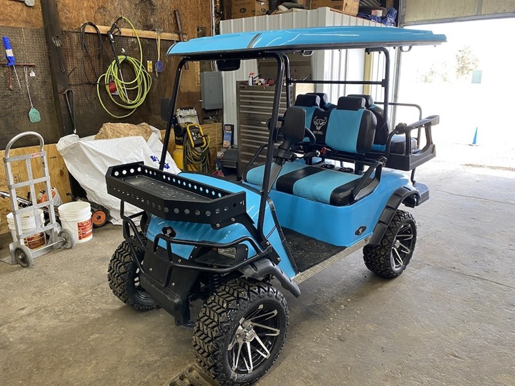 2021 Iron Bull Golf Cart Lot 264, Muscoda Area Equipment Consignment Auction, 12/7/2023