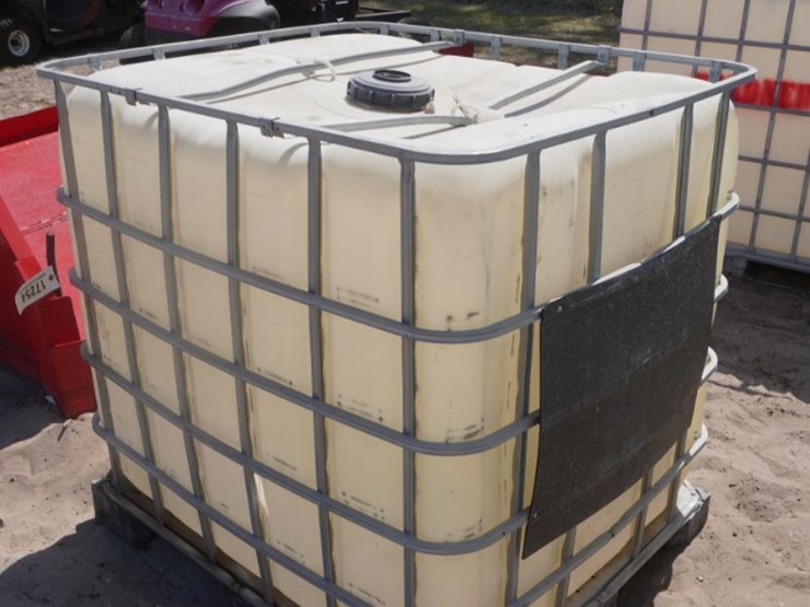 250 GALLON TOTES by Weeks Auction Company Auction Resource