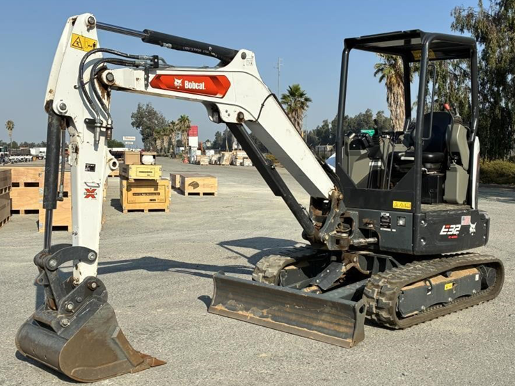 2023-bobcat-e32i-image-1