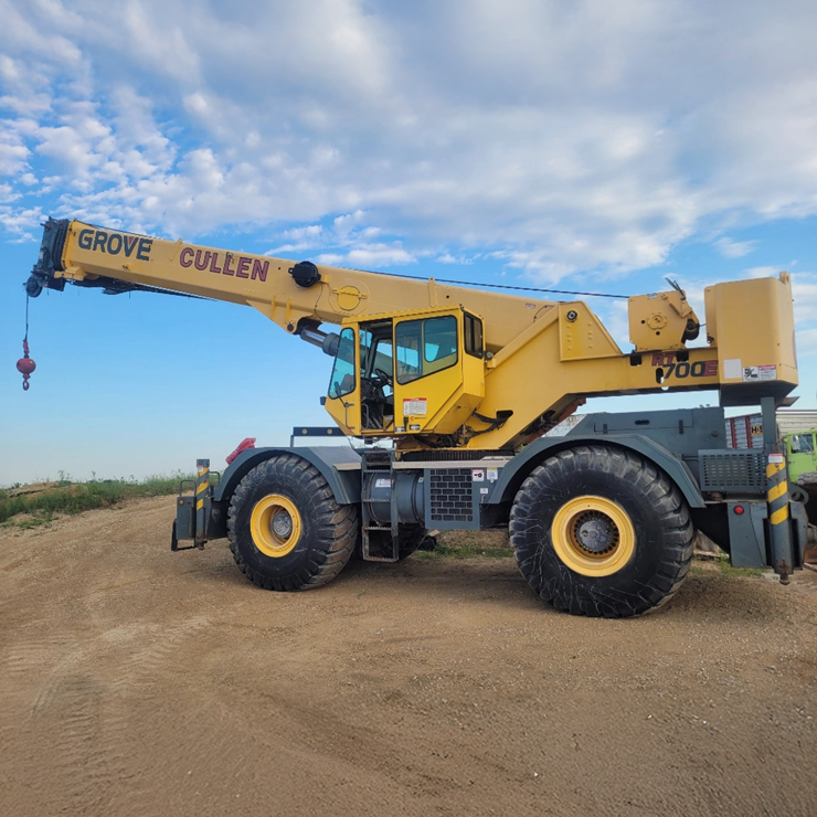 GROVE RT750E