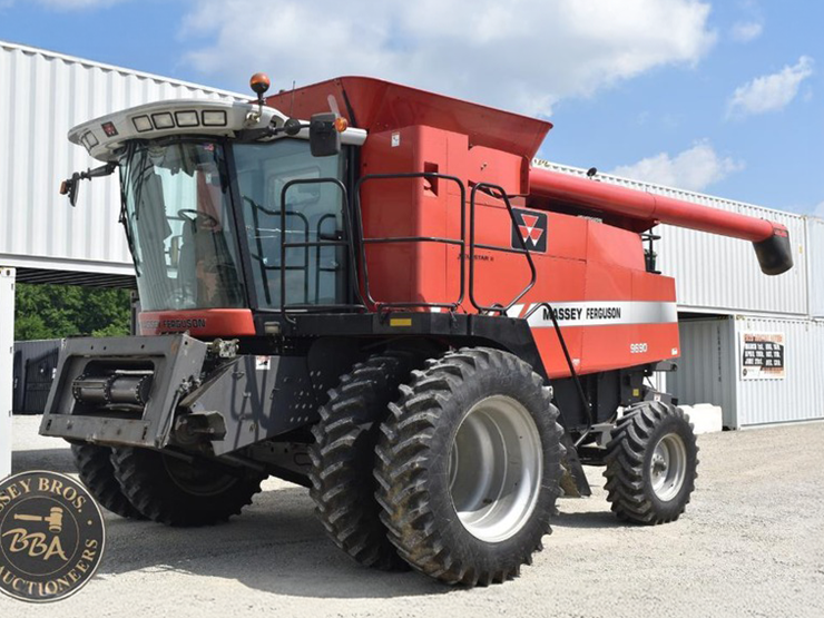2007-massey-ferguson-9690-image-1