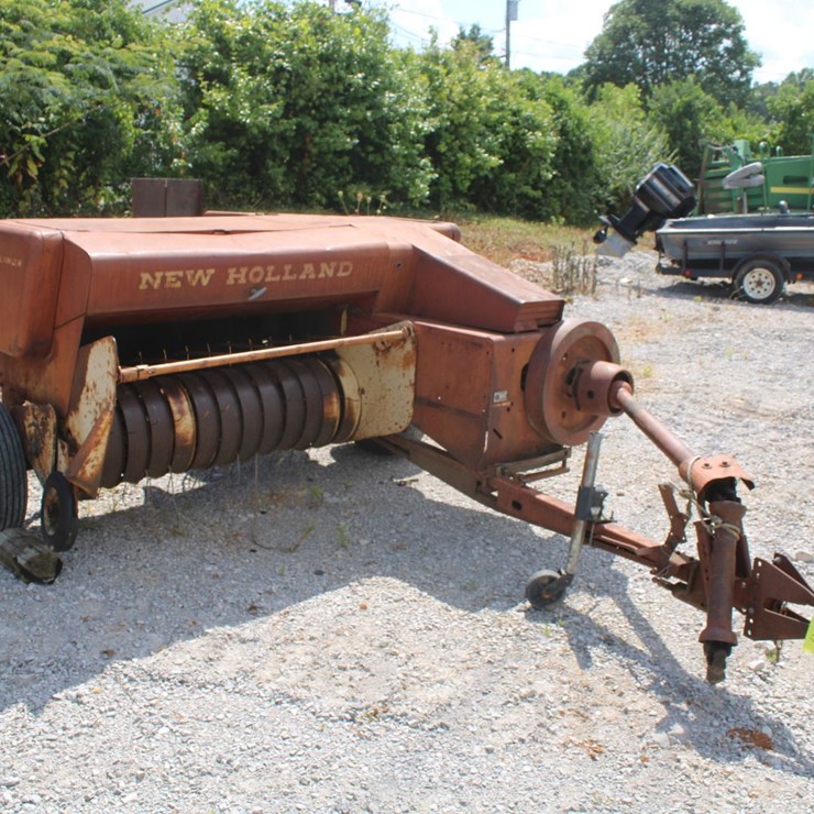 NEW HOLLAND 271