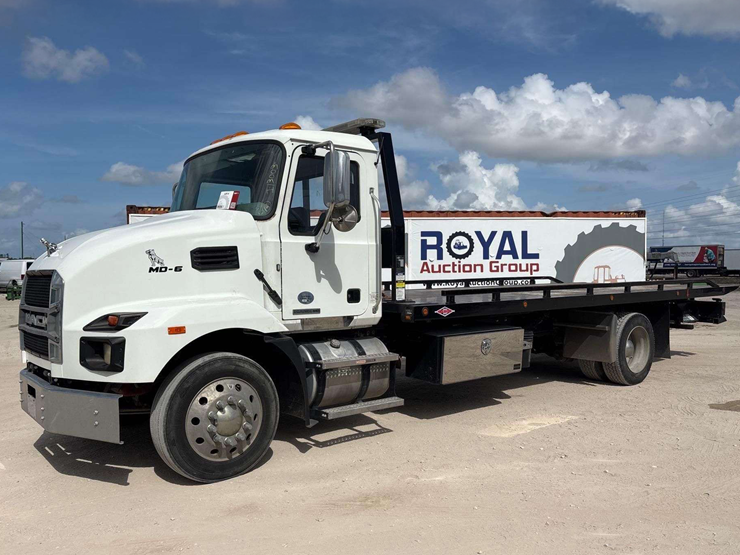 2022-mack-md6-image-1