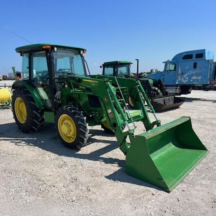 2021 JOHN DEERE 5075E