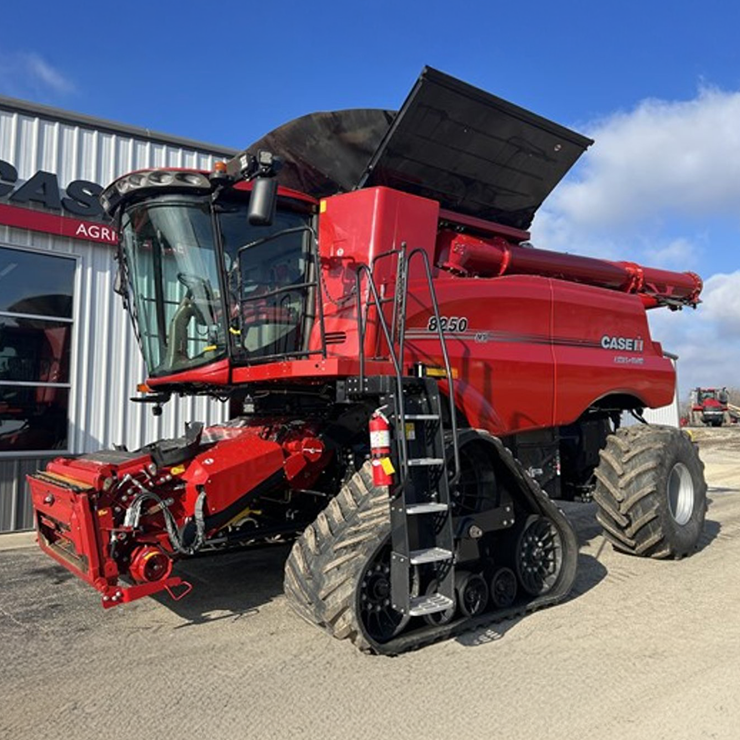 2022 CASE IH 8250
