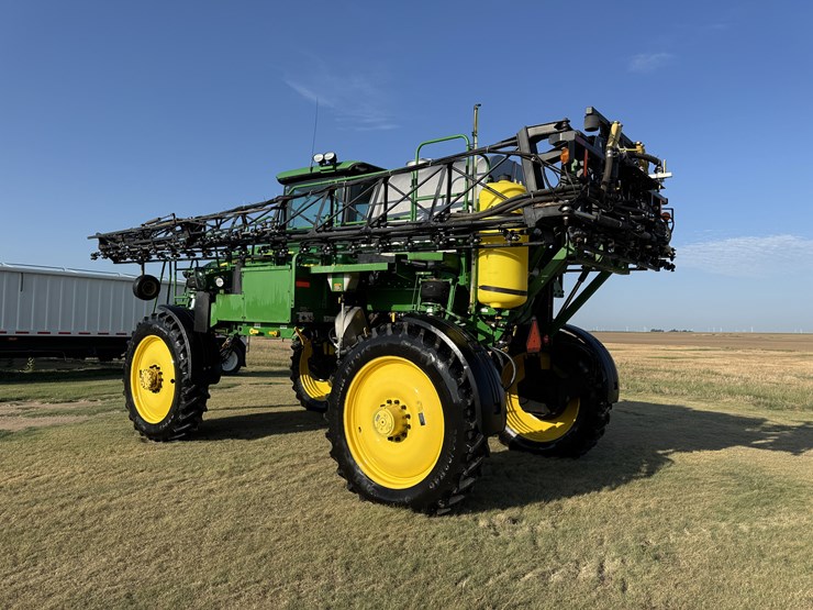 2009-john-deere-4830-image-3