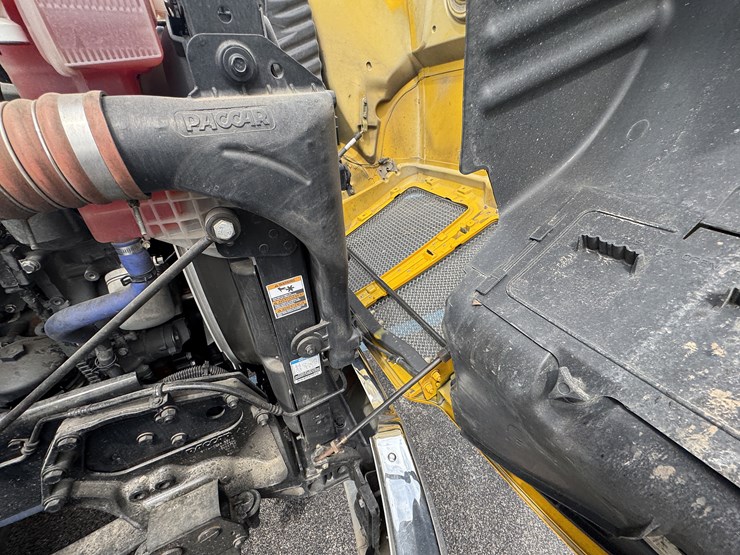2021-kenworth-t680-image-66