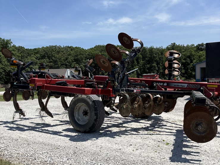 2006-case-ih-730-image-5