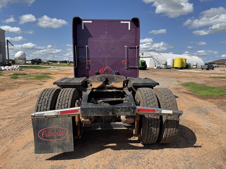 2005-peterbilt-379exhd-image-27