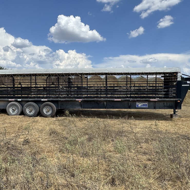 2015 Gooseneck 36' Stock Trailer