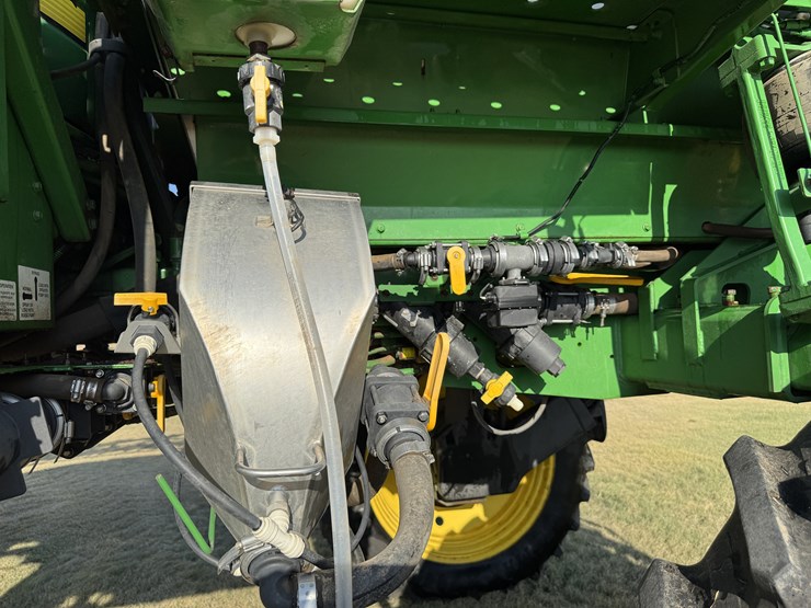 2009-john-deere-4830-image-44