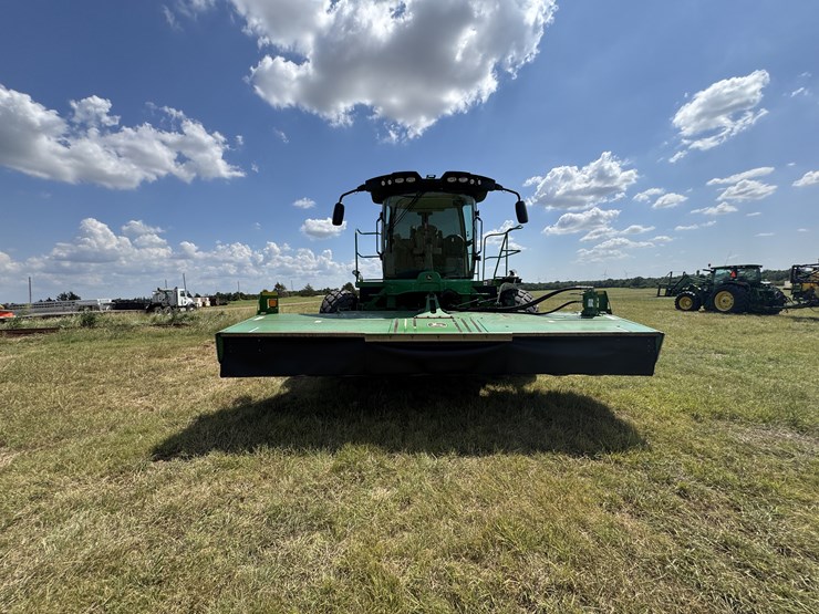 2015-john-deere-w235-image-7