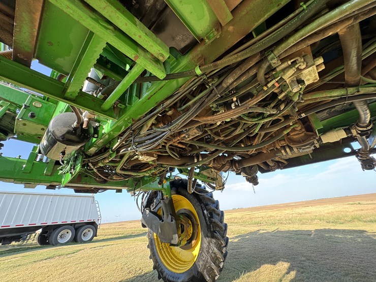 2009-john-deere-4830-image-17