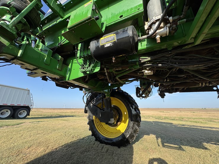 2009-john-deere-4830-image-12