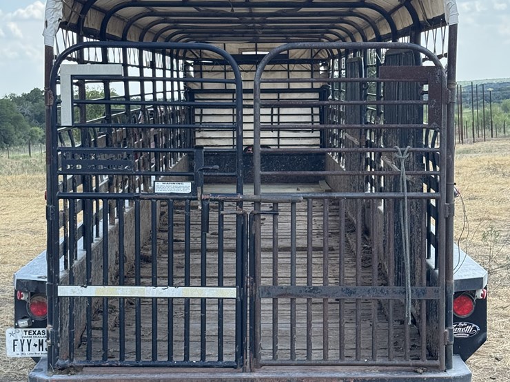 2015-gooseneck-36'-stock-trailer-image-8