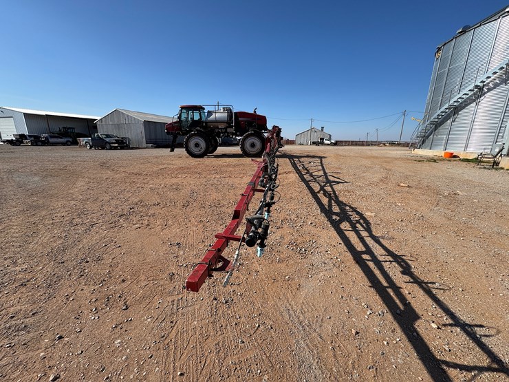 2014-case-ih-3330-image-65