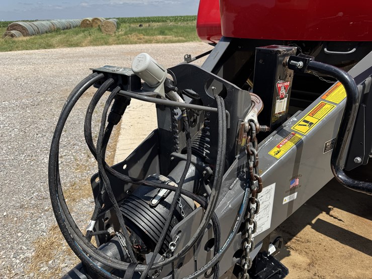 2021-massey-ferguson-2270-image-42