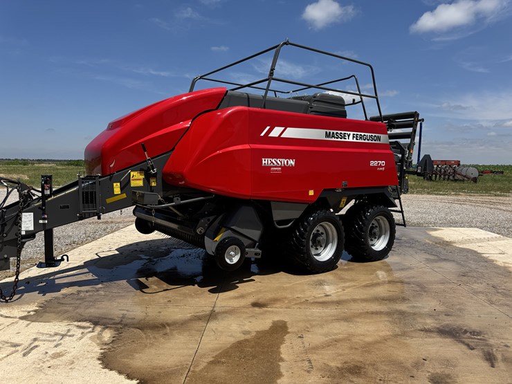 2021-massey-ferguson-2270-image-38