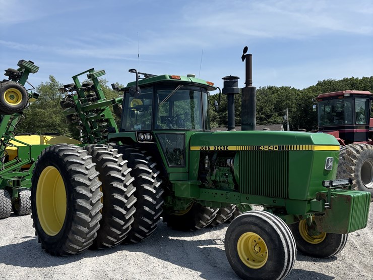 1978-john-deere-4840-image-2