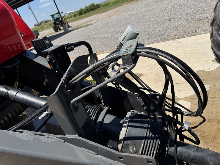 2021-massey-ferguson-2270-image-7