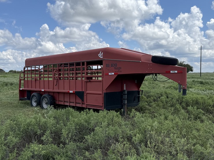 2018-big-bend-20'-gooseneck-ranch-trailer-image-13