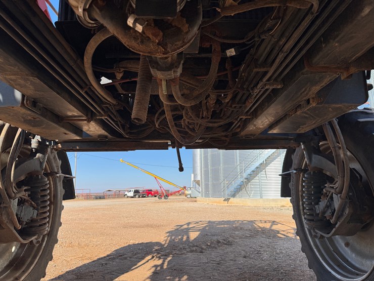 2014-case-ih-3330-image-8