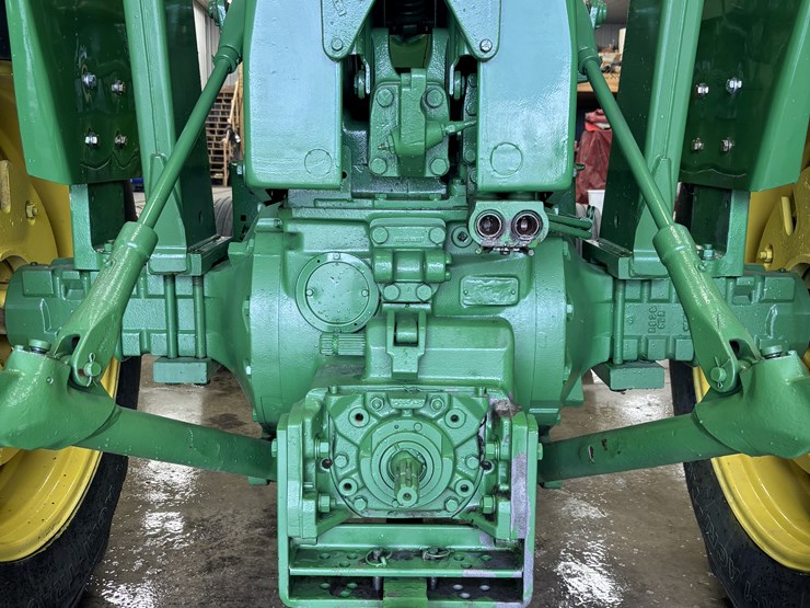 1964-john-deere-4020-image-4