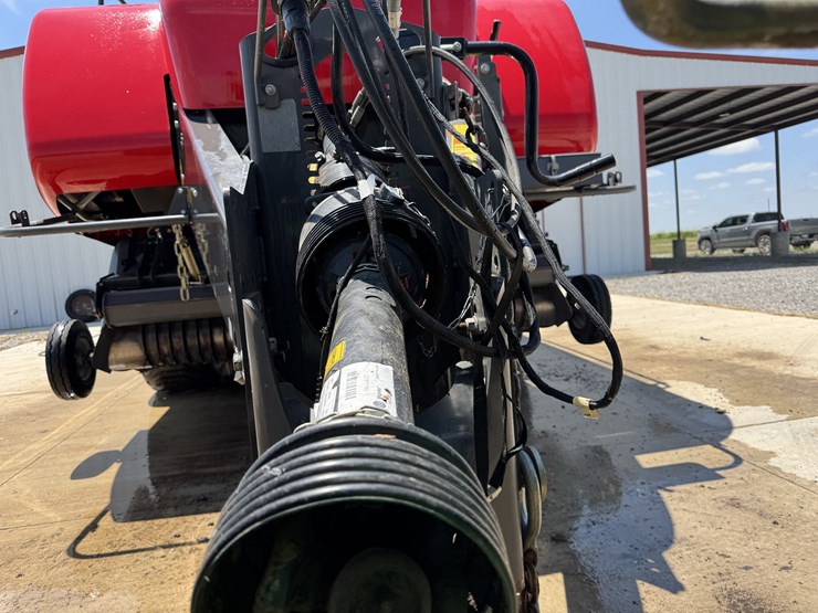 2021-massey-ferguson-2270-image-11